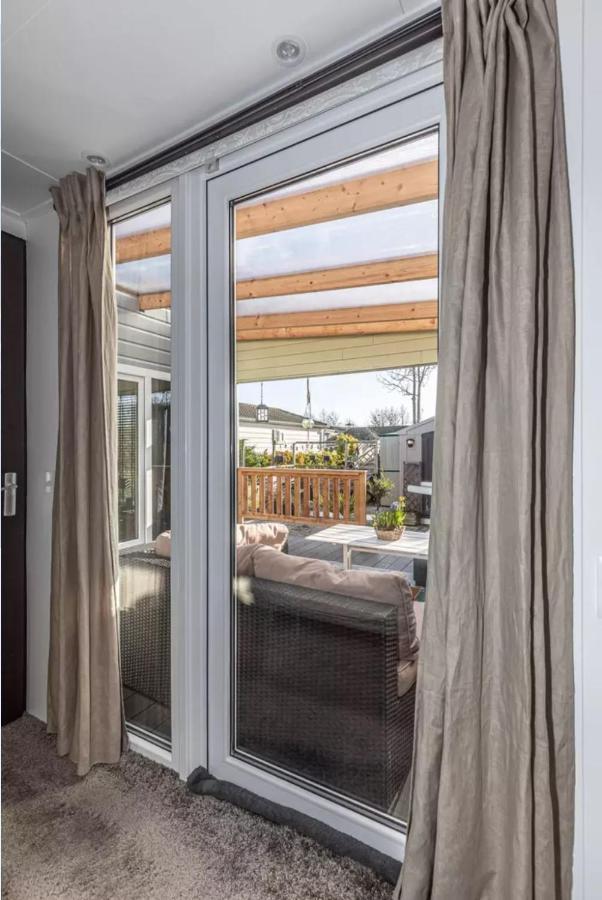 Oase Aan De Kaag Villa Warmond Bagian luar foto